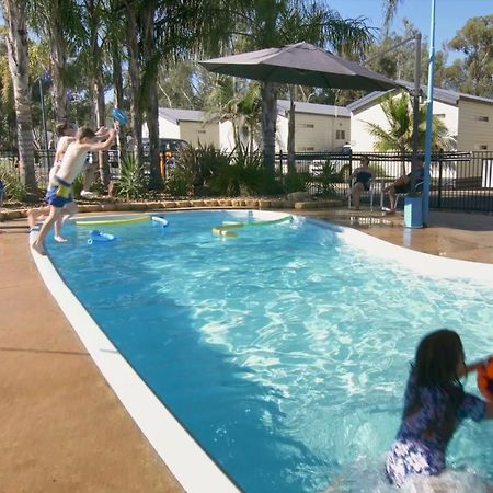 Big4 Moama Holiday Park Buitenkant foto