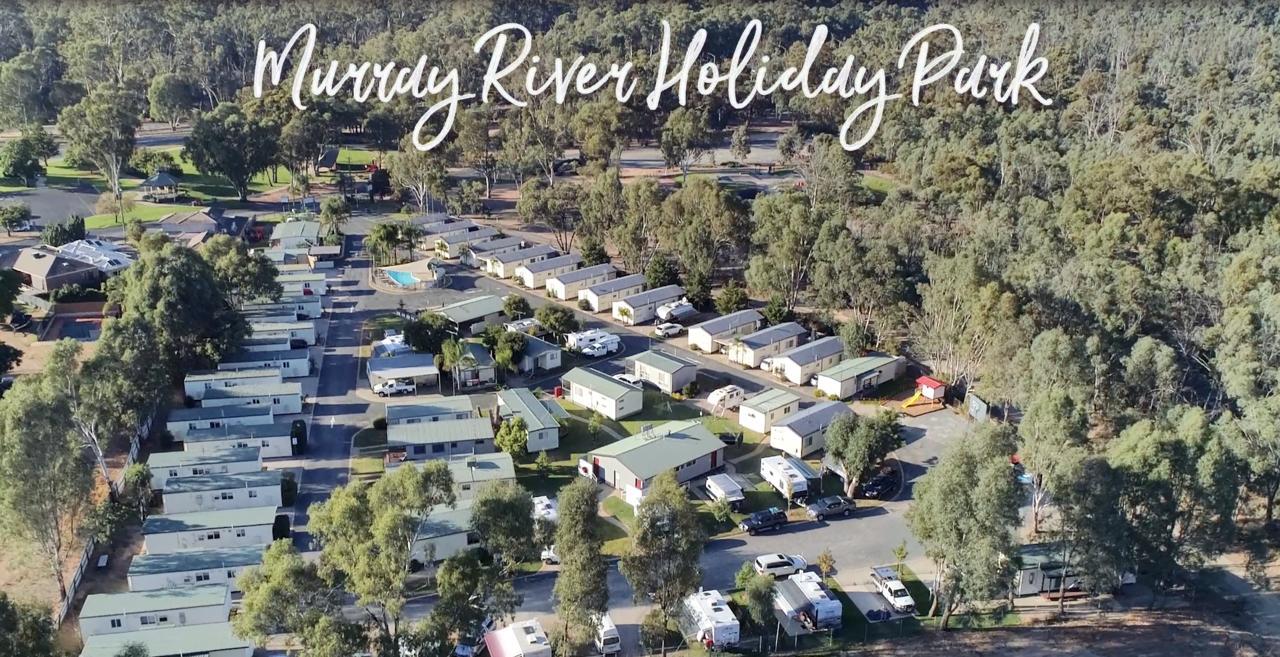 Big4 Moama Holiday Park Buitenkant foto